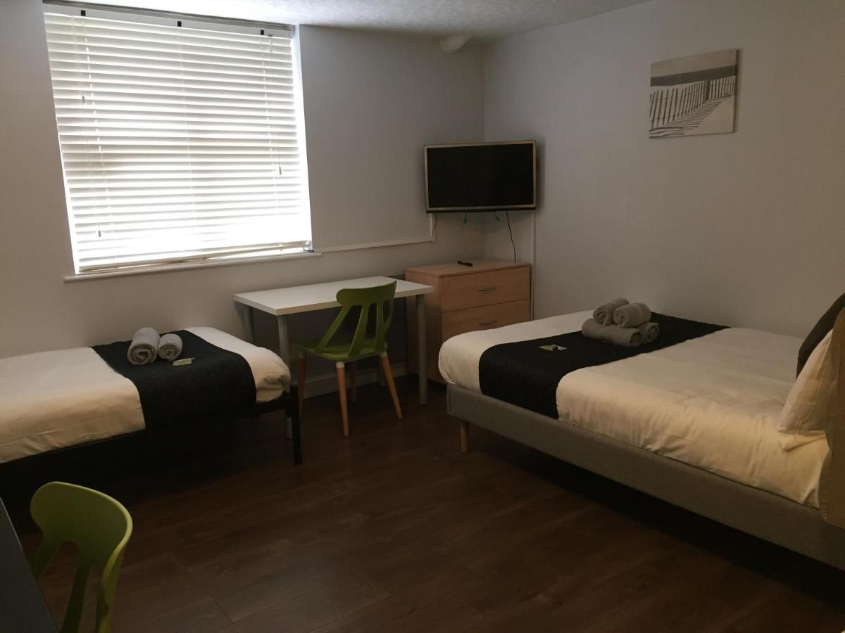 Queens Guesthouse Манчестер Экстерьер фото