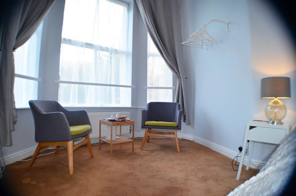 Queens Guesthouse Манчестер Экстерьер фото