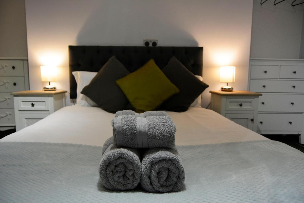 Queens Guesthouse Манчестер Экстерьер фото